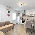 Adria-holiday House With A Private Pool In Krk * Kornić