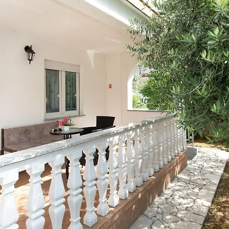Adria-holiday House With A Private Pool In Krk Kornić