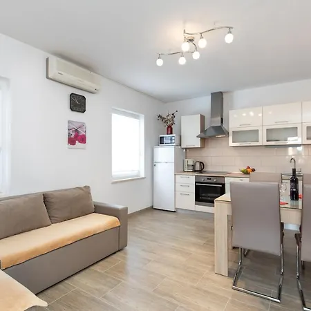 Adria-holiday House With A Private Pool In Krk * Kornić