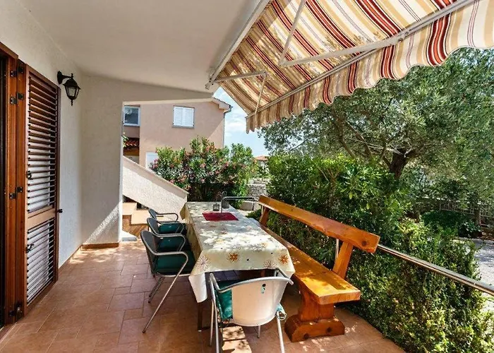 Adria-holiday House With A Private Pool In Krk Kornić